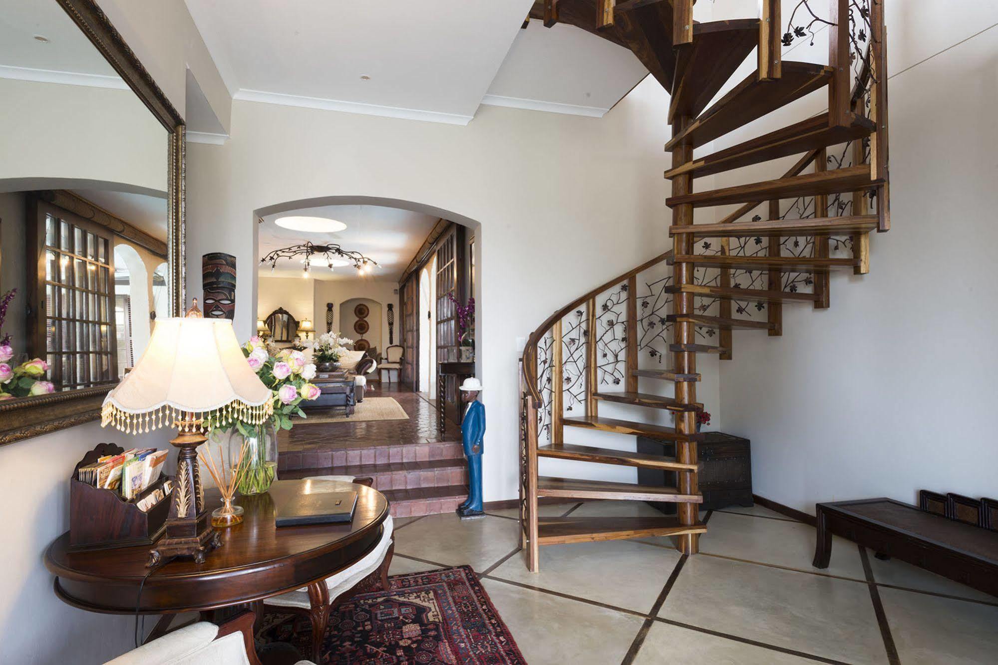 Five Burnham Guest House Дурбан Экстерьер фото